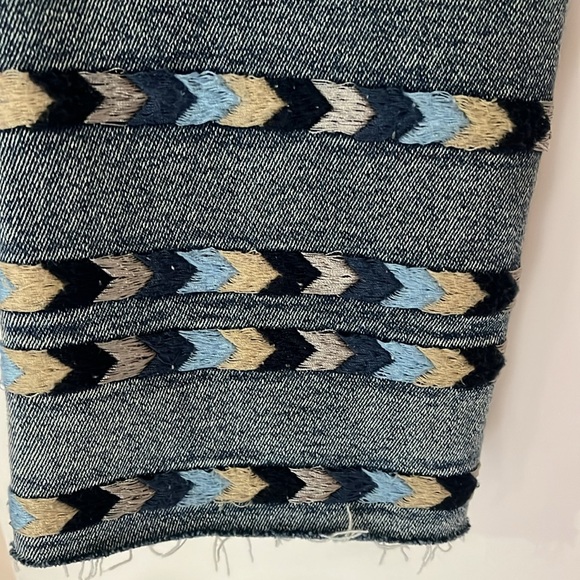 Driftwood Colette Crop Aztec Jeans - Picture 5 of 9